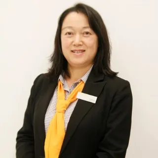Tracey  Li - Real Estate Agent