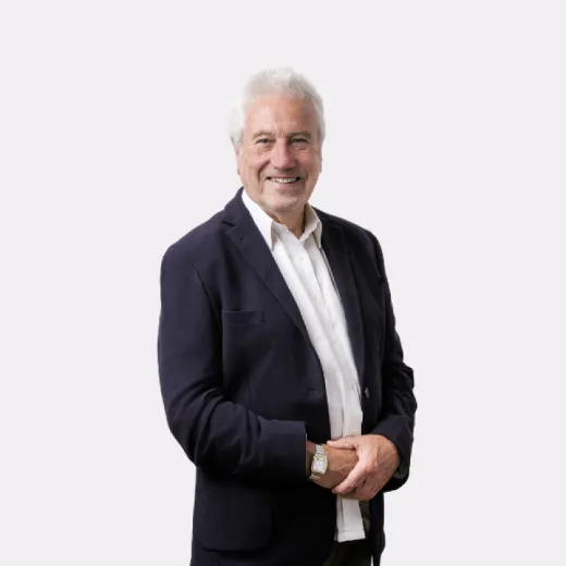 Julian  Fry - Real Estate Agent at Amir Prestige Group - MERMAID BEACH