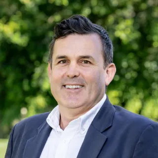 Jez McNamara - Real Estate Agent