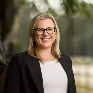 Sarah Burgess - Real Estate Agent