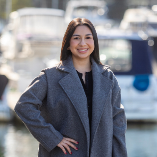 Mia Thallas - Real Estate Agent