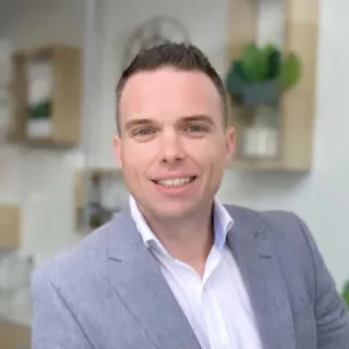 Alex Sherwin - Real Estate Agent