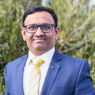 Ripen Adesara - Real Estate Agent