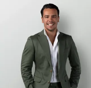 Clive Carter - Real Estate Agent