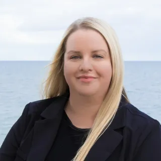 Chloe Morrison - Real Estate Agent
