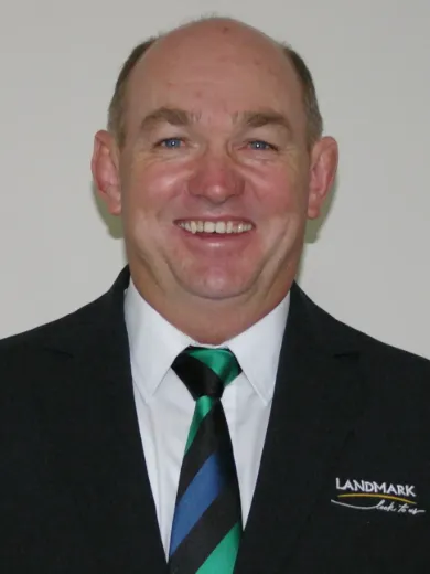 Paul Thomas - Real Estate Agent at Nutrien Harcourts NSW -   