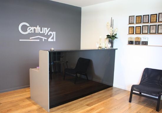 Century 21 Central GC - Benowa - Real Estate Agency