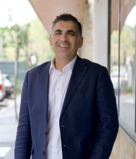 Sam Tsiaousis - Real Estate Agent