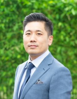 Aaron Chen - Real Estate Agent