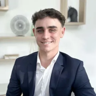 Aaron Robson - Real Estate Agent