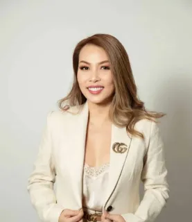 Ceci Lam - Real Estate Agent