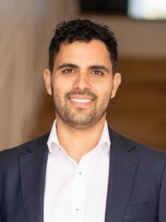 Abe Fernando - Real Estate Agent