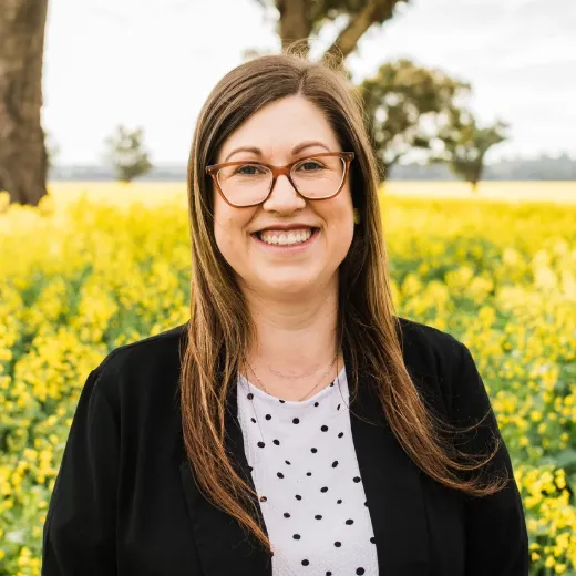 Sara Kearines - Real Estate Agent at Ray White - Dubbo