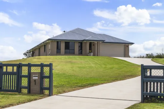 1 Seniah Court, Meringandan West, Qld 4352