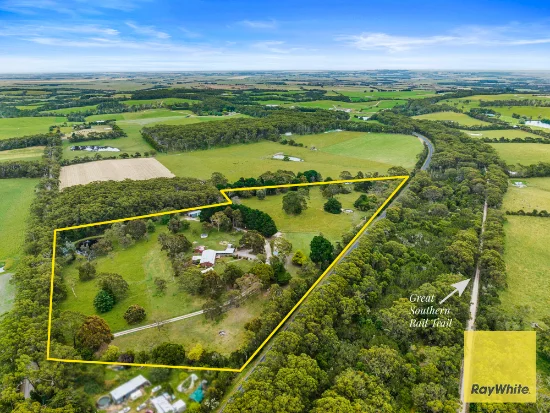 10 Cooks Rd, Fish Creek, Vic 3959
