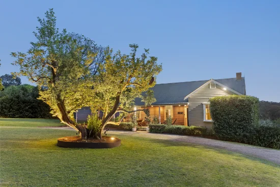 1049 Mornington-Flinders Road, Red Hill, Vic 3937