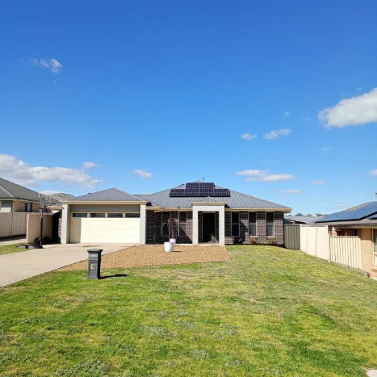 11 French smith Place, Kelso, NSW 2795