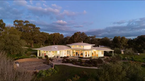 117 Moffatt Drive, Harcourt North, Vic 3453
