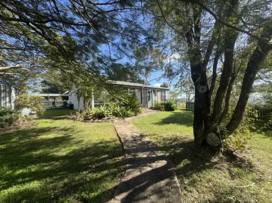 122 Muir Drive, South East Nanango, Qld 4615