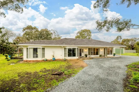 13 Bennetts Road, Kialla West, Vic 3631