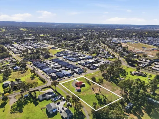 15 Dennis Street, Thirlmere, NSW 2572