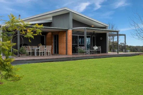 150 McLennan Road, Heathcote, Vic 3523