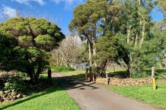 16 Boundary Road, Mortlake, Vic 3272