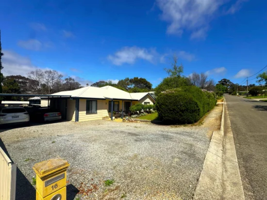 16 Kelly Street, Clare, SA 5453