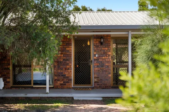 18 Main Street, Meringandan, Qld 4352