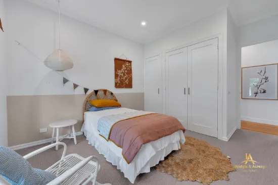 19 PRINCES AVENUE, Drouin, Vic 3818-Image