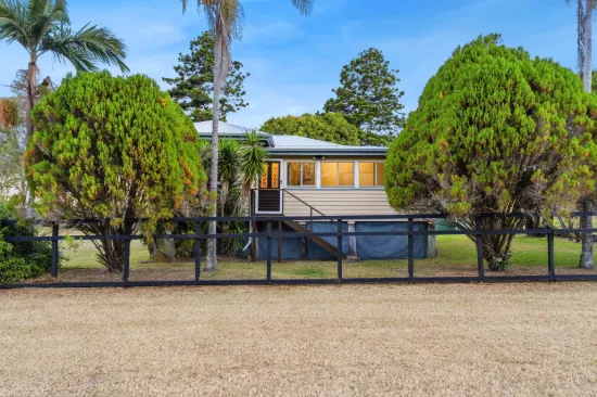 19 Wood Street, Mount Chalmers, Qld 4702
