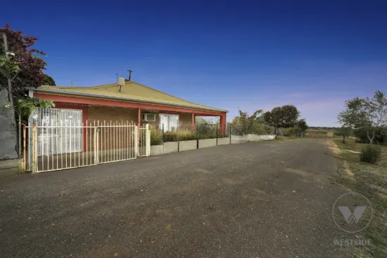 2-20 The Bullock Track, Melton West, Vic 3337-Image