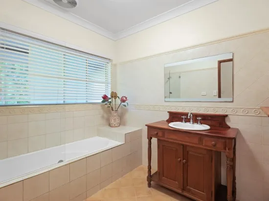2-4 The Rocks Road, Redlynch, Qld 4870-Image