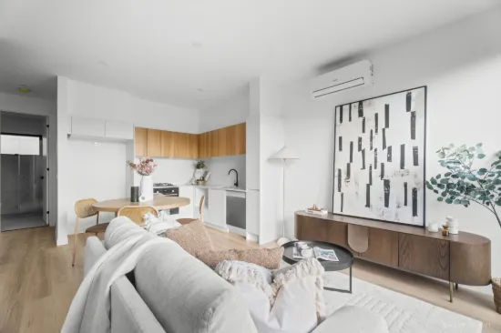 2, 6 & 12/951 Doncaster  Road, Doncaster East, Vic 3109