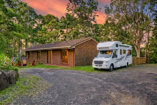2 Ratcliffe Road, Hunchy, Qld 4555