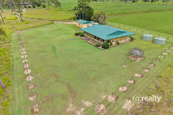 200 Philip Drive, Teddington, Qld 4650