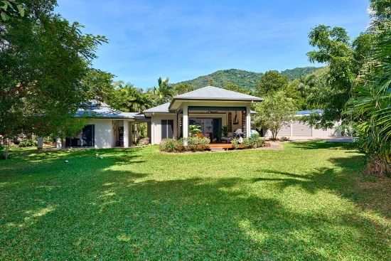 23 Alexandra Street, Clifton Beach, Qld 4879