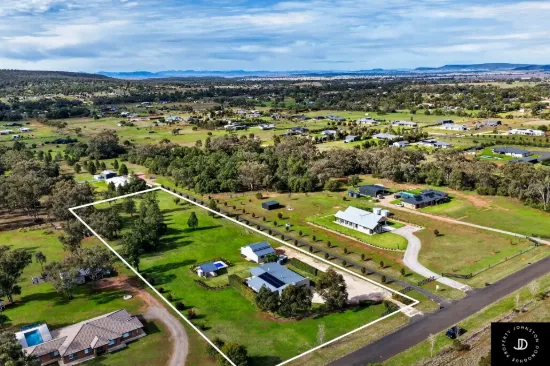 31 Robert Gordon Road, Gunnedah, NSW 2380
