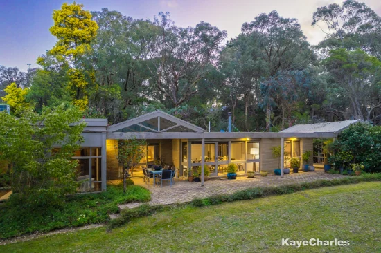 32 Burton Road, Beaconsfield Upper, Vic 3808