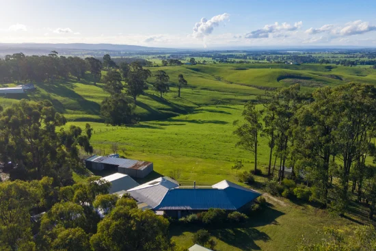 335 Whitelaws Track, Yinnar South, Vic 3869