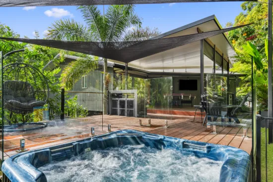 35 Uplands Court, Tallai, Qld 4213