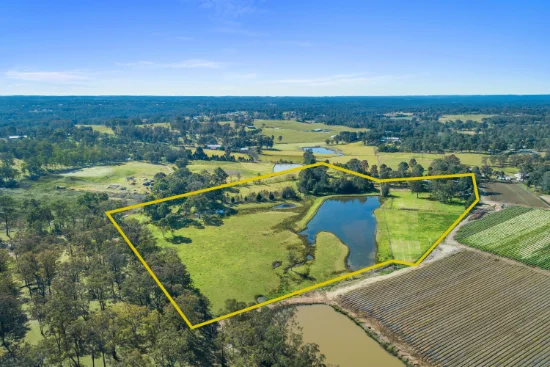 37 Hilltop Road, Tennyson, NSW 2754