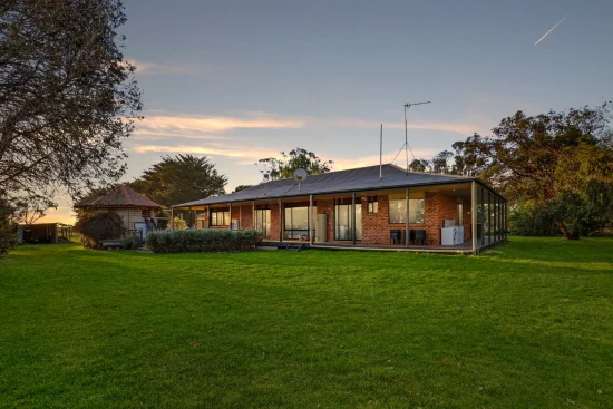 390 Stuchberry Road, Inverloch, Vic 3996