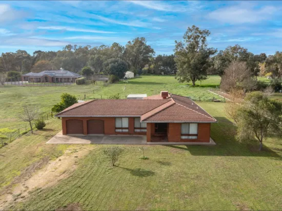 45 Olivers Road, Benalla, Vic 3672