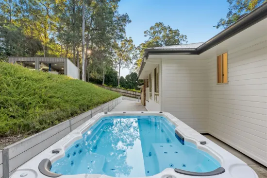 50-52 The Oval Drive, Mount Nathan, Qld 4211-Image