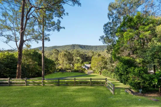 50-52 The Oval Drive, Mount Nathan, Qld 4211-Image