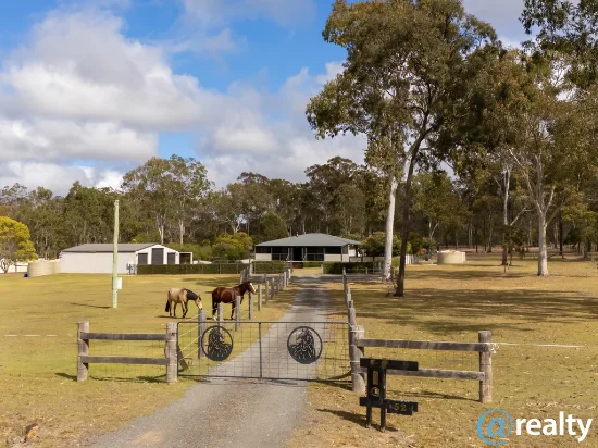 52 Tara Avenue, Nanango, Qld 4615