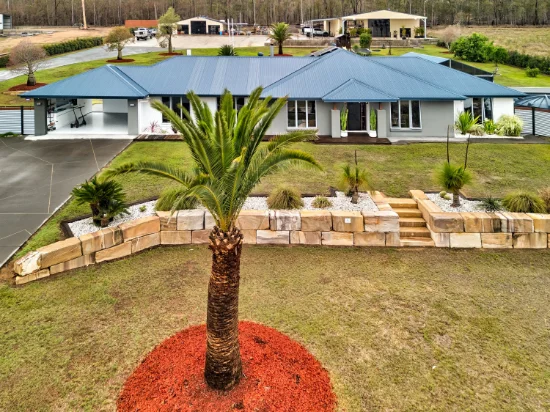 6 Carmichael Drive, Adare, Qld 4343