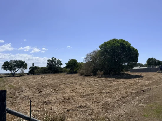 6 Semut Court, Moore Park Beach, Qld 4670