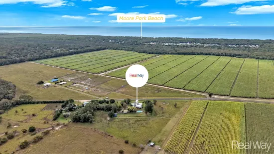 629 Lindemans Road, Moore Park Beach, Qld 4670